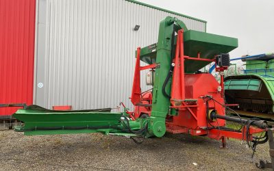 APLATISSEUR-EMBOUDINEUR TRAINE